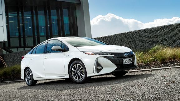 toyota-prius-hybrid-electric
